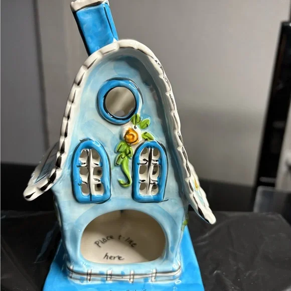 Blue sky “Peace” house tea-light candle holder - Picture 3 of 6